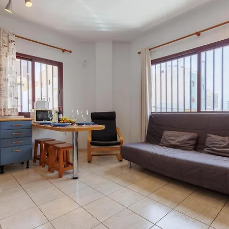 Cozy Apartment In Puerto Del Rosario With Kitchen Exterior photo