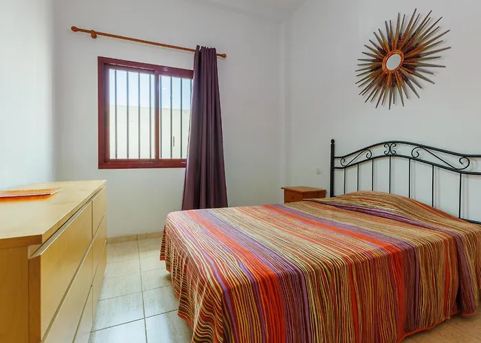Cozy Apartment In Puerto Del Rosario With Kitchen